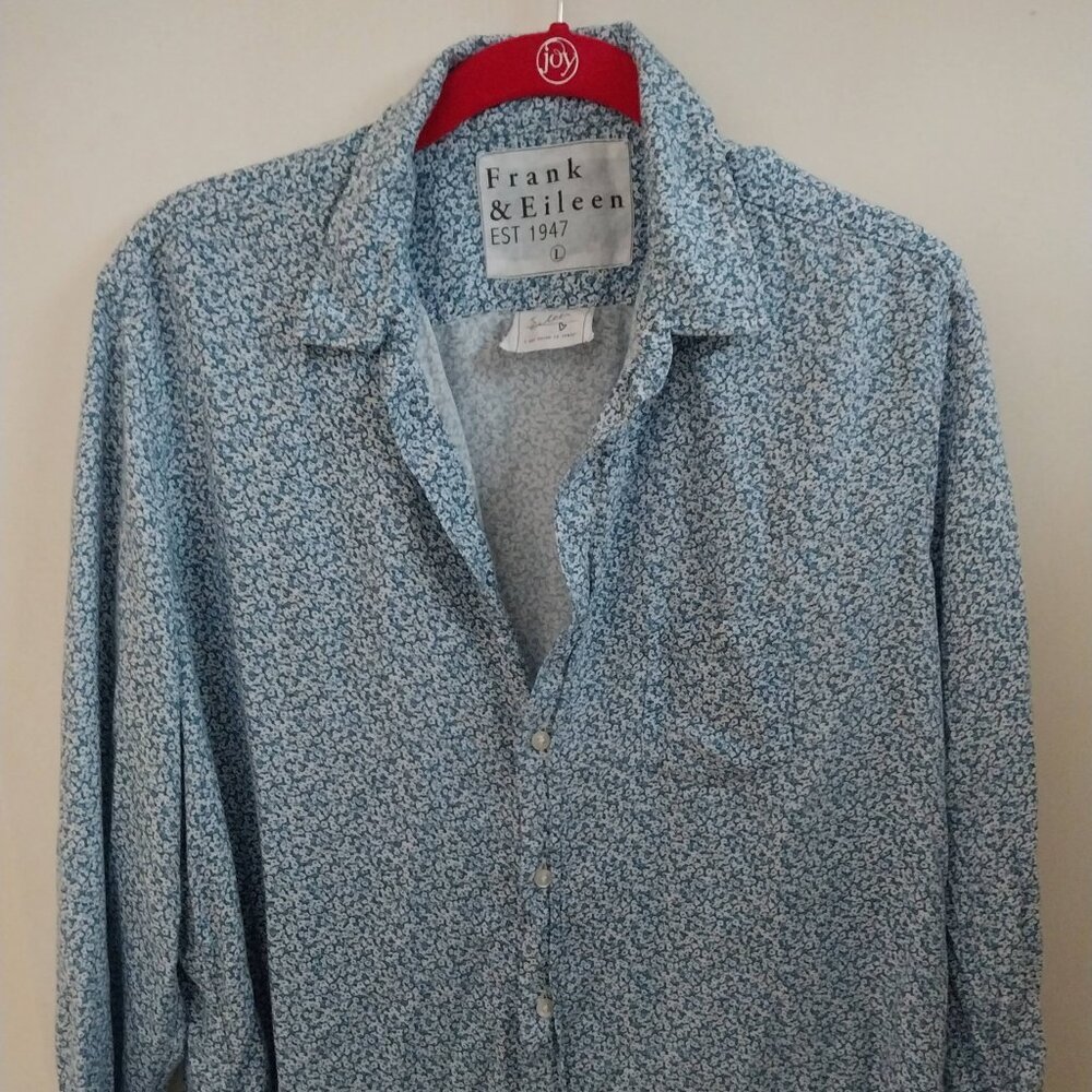 Frank & Eileen Blouse Large Mini Blue Flowers Italian Woven Modal  Button Up